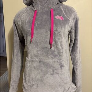 The North Face Heather Gray Fleece Hoodie with Pink Details
